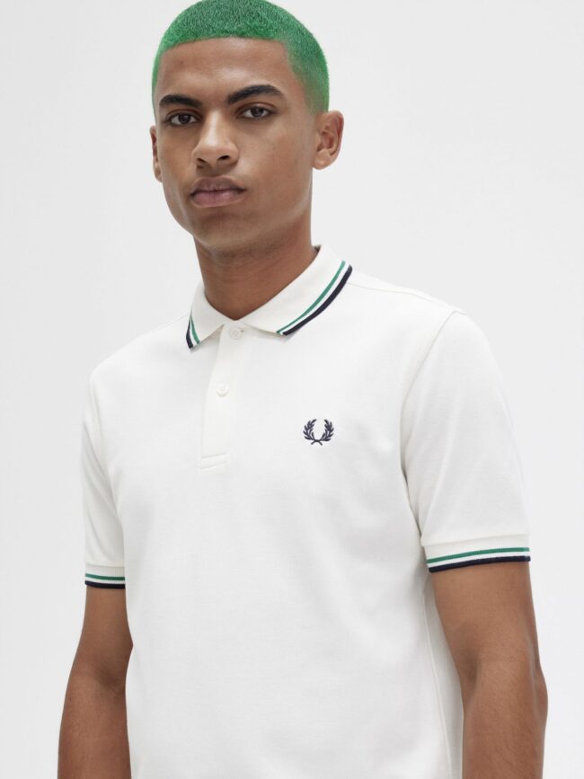 M3600-POLO-BIANCA-FRED-PERRY-TWIN-TIPPED-PROFILI-VERDE-UOMO-2