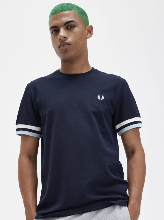 M5609-T-SHIRT-BLU-BOLD-TIPPED-PIQUE-FRED-PERRY-UOMO-2